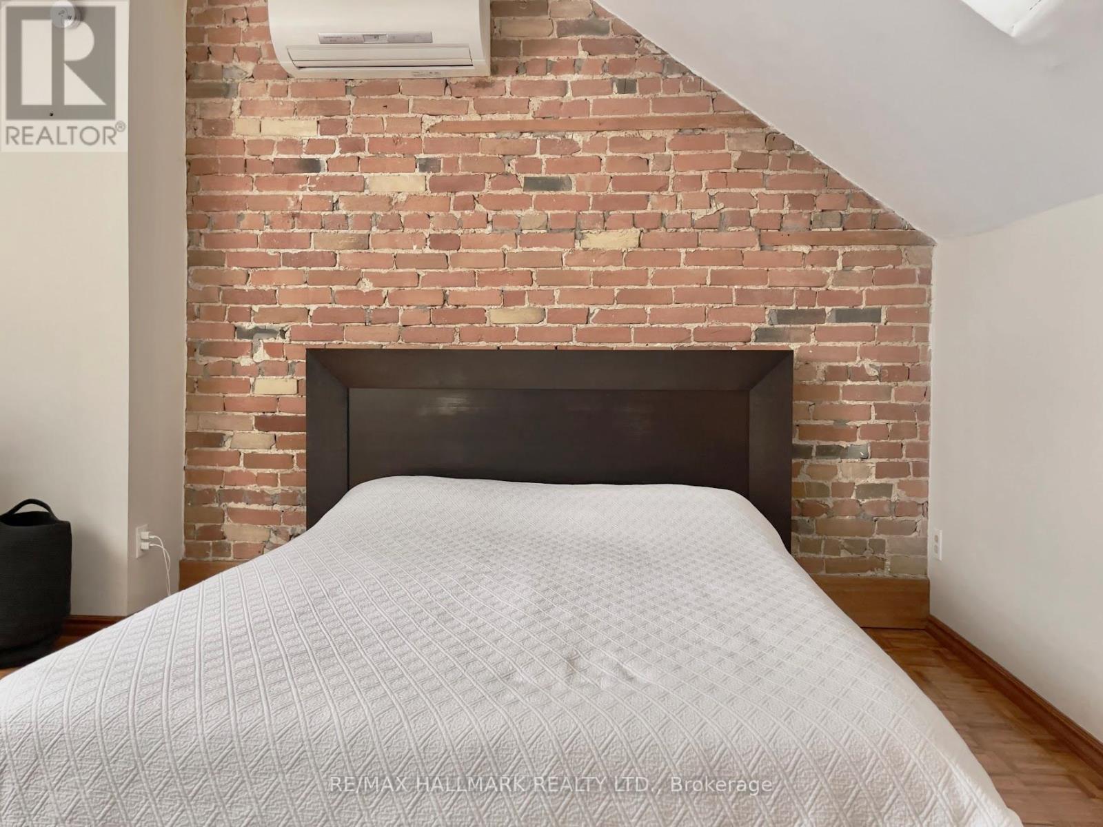 2 Verral Avenue, Toronto, Ontario  M4M 2R2 - Photo 27 - E12436191