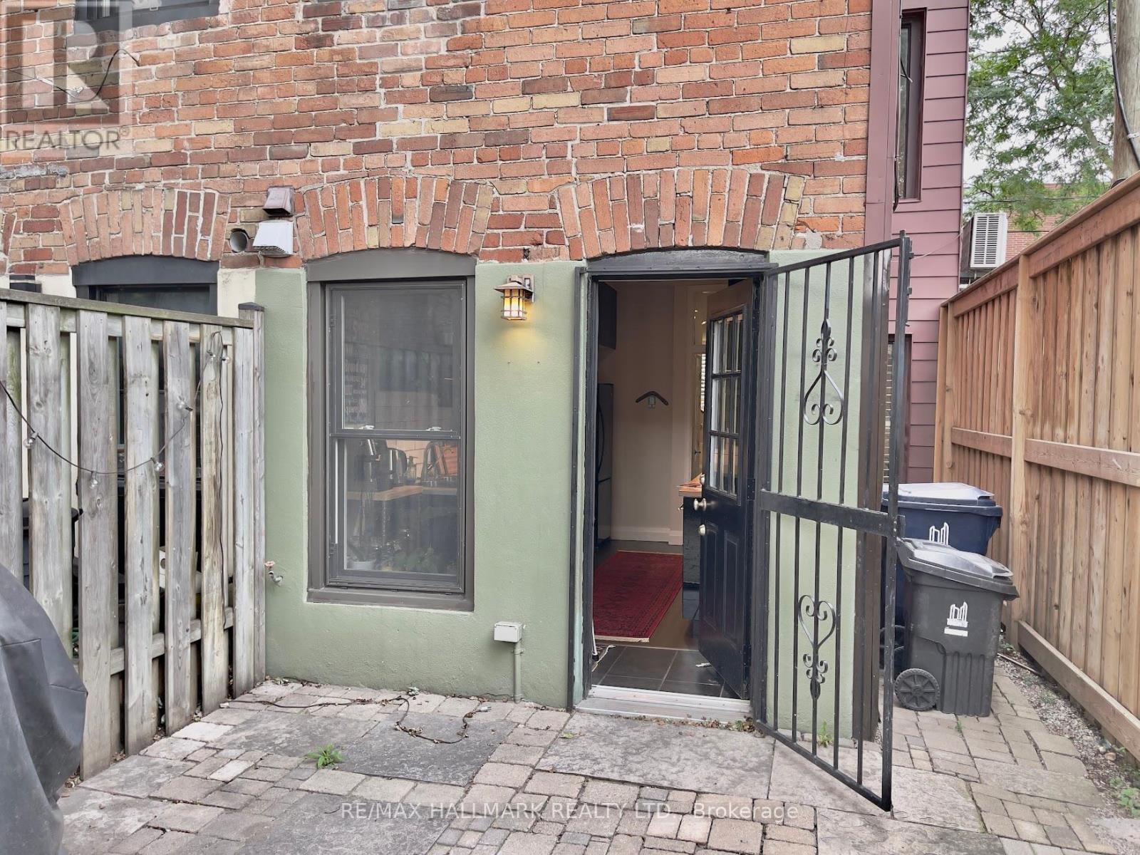 2 Verral Avenue, Toronto, Ontario  M4M 2R2 - Photo 31 - E12436191