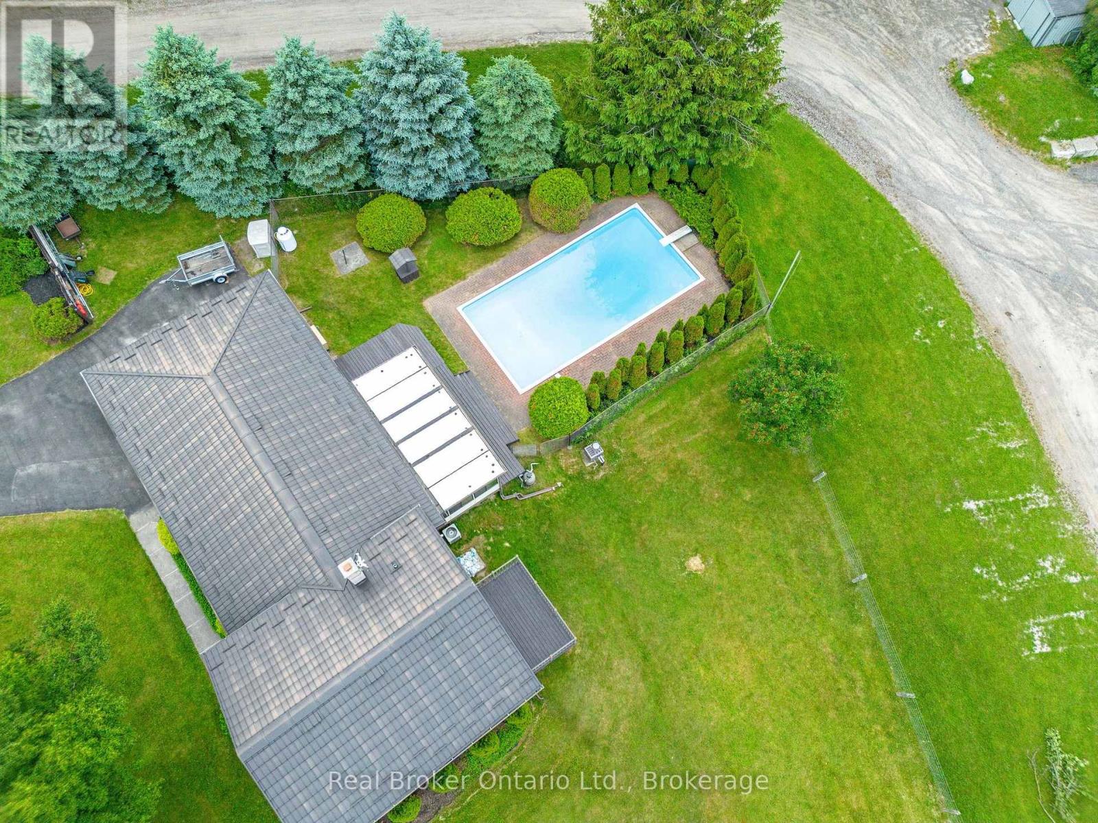9412 Sideroad 17, Erin, Ontario  N0B 1Z0 - Photo 34 - X12428251