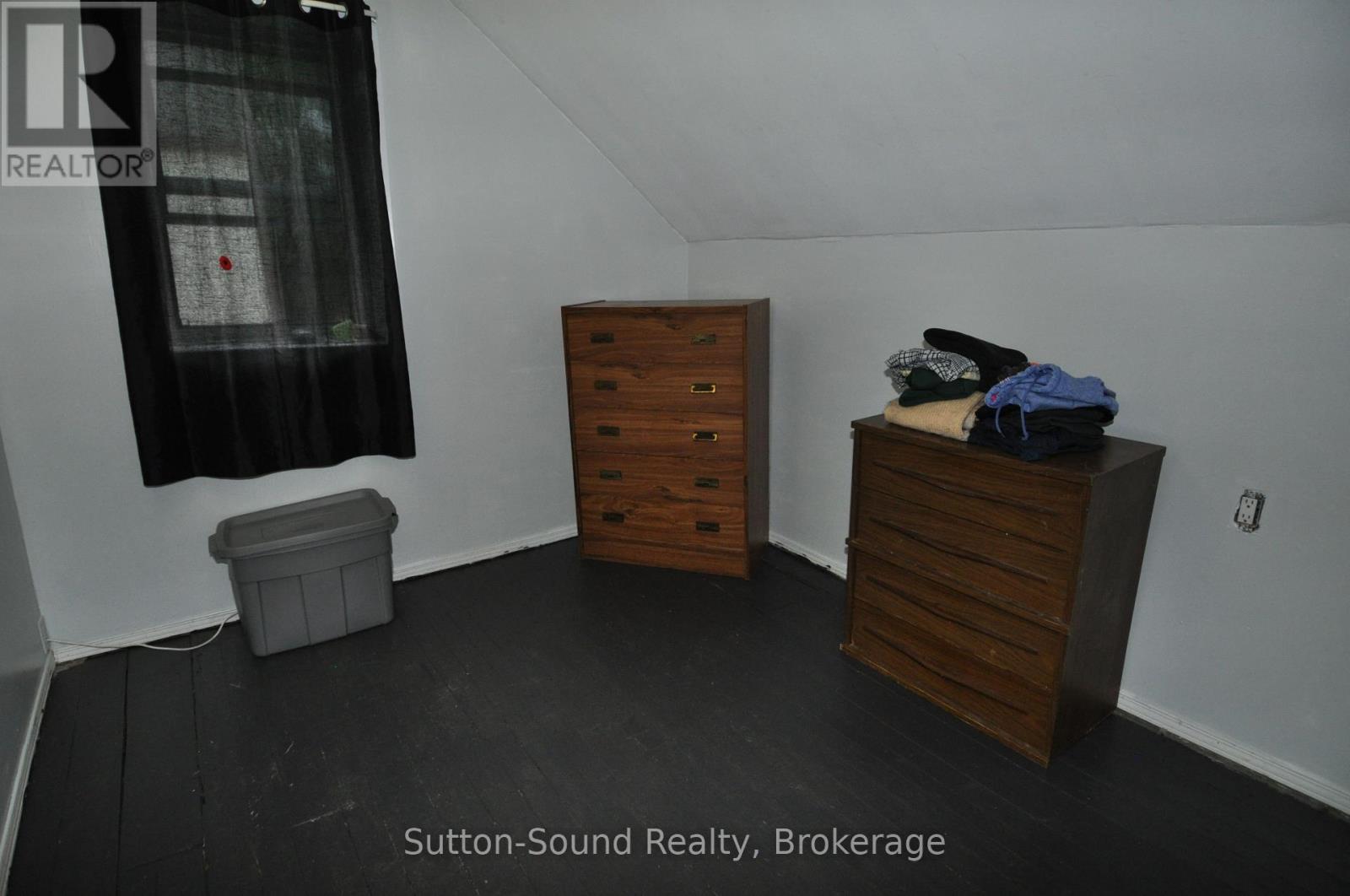 1614 3rd Avenue E, Owen Sound, Ontario  N4K 2L9 - Photo 15 - X12336729
