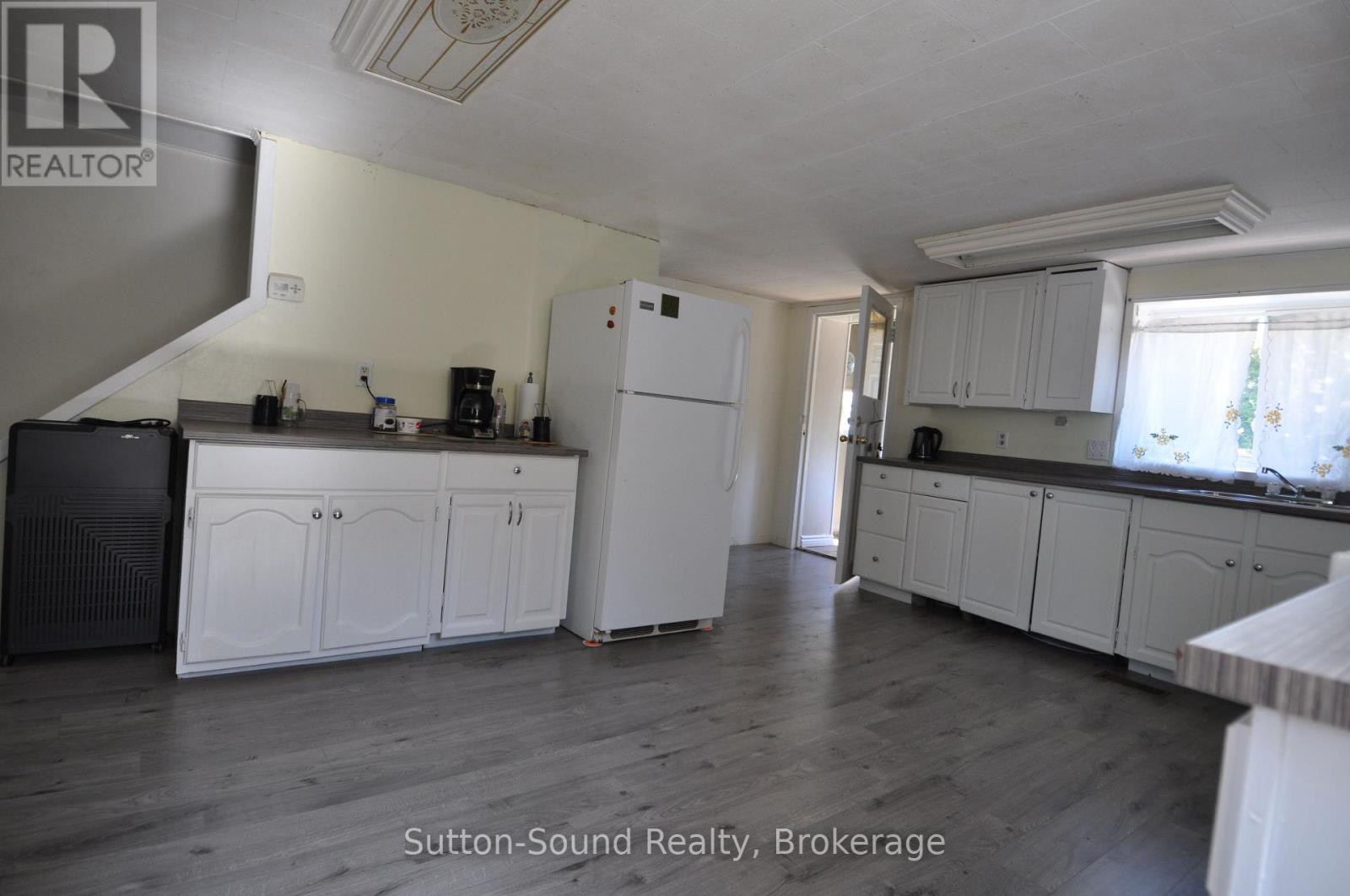 1614 3rd Avenue E, Owen Sound, Ontario  N4K 2L9 - Photo 13 - X12336729