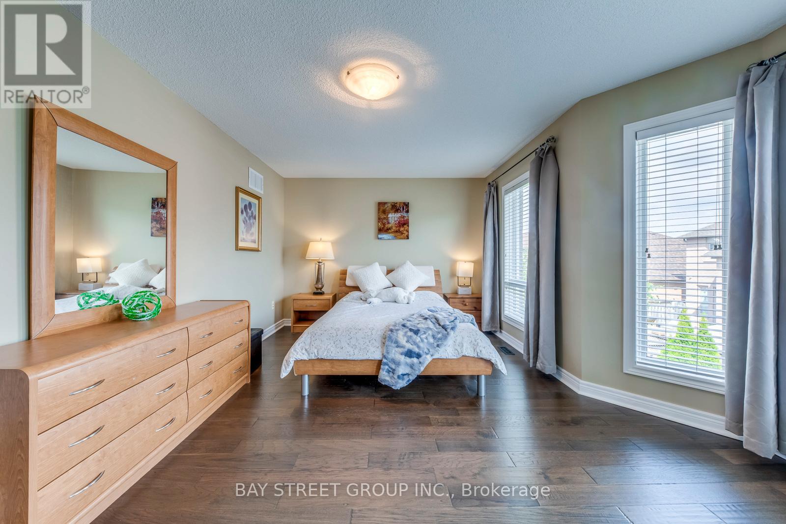 217 Napa Valley Avenue, Vaughan, Ontario  L4H 1L3 - Photo 27 - N12436118