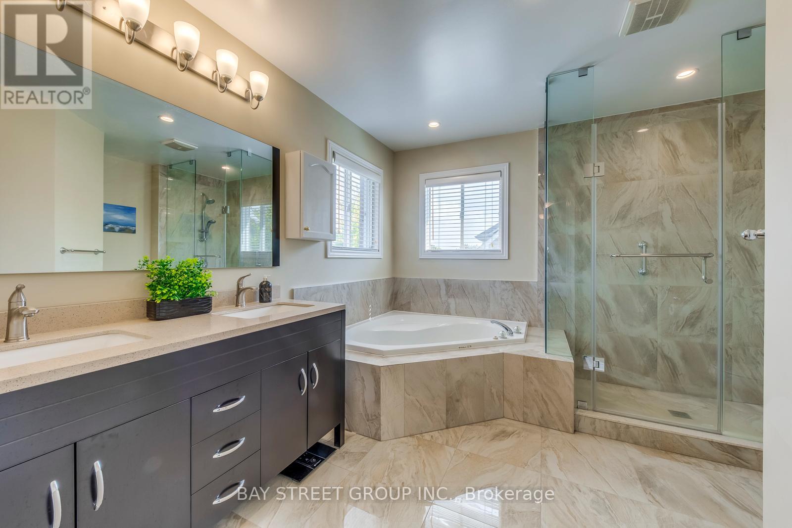 217 Napa Valley Avenue, Vaughan, Ontario  L4H 1L3 - Photo 28 - N12436118