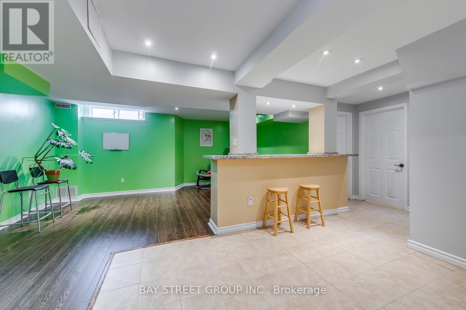 217 Napa Valley Avenue, Vaughan, Ontario  L4H 1L3 - Photo 34 - N12436118