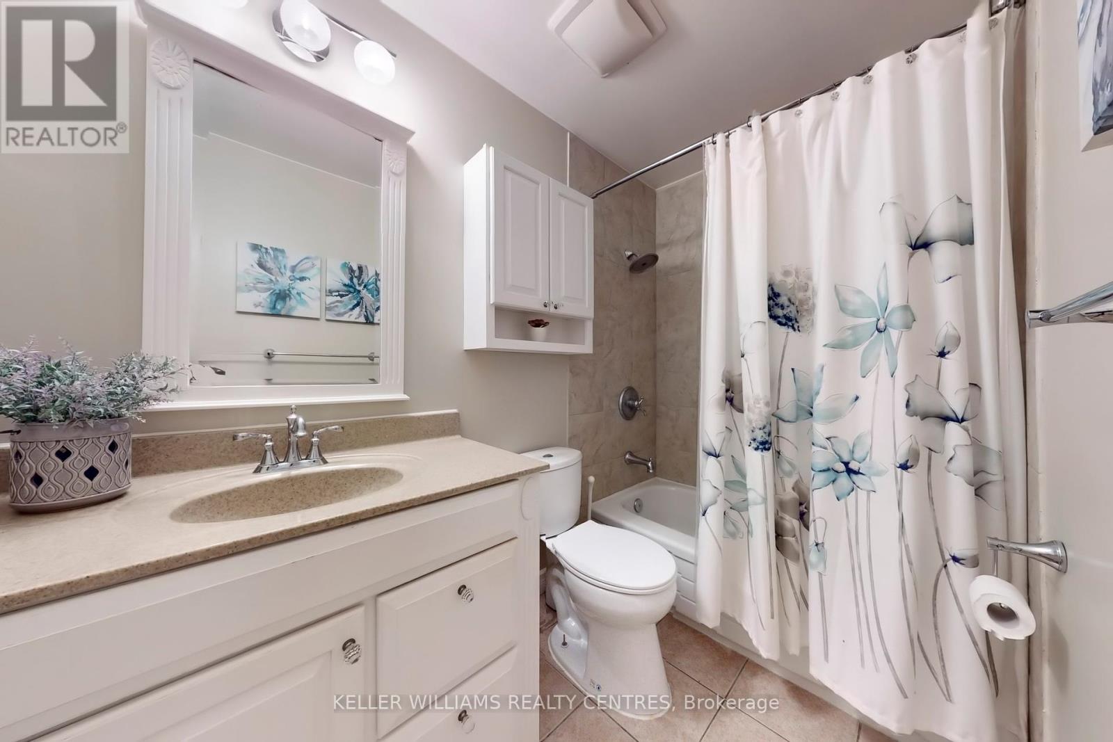 108 Armitage Drive, Newmarket, Ontario  L3Y 5L7 - Photo 16 - N12436147