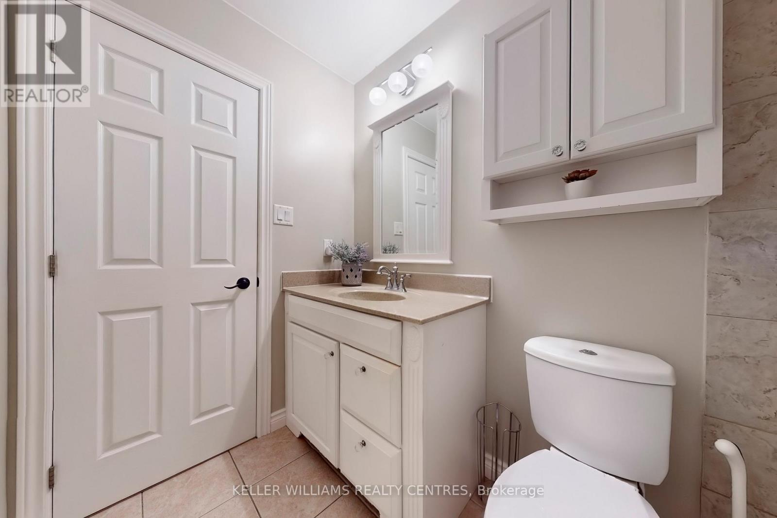 108 Armitage Drive, Newmarket, Ontario  L3Y 5L7 - Photo 17 - N12436147