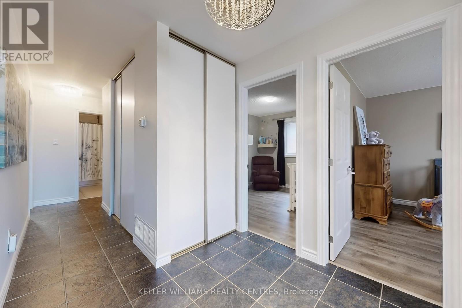 108 Armitage Drive, Newmarket, Ontario  L3Y 5L7 - Photo 19 - N12436147