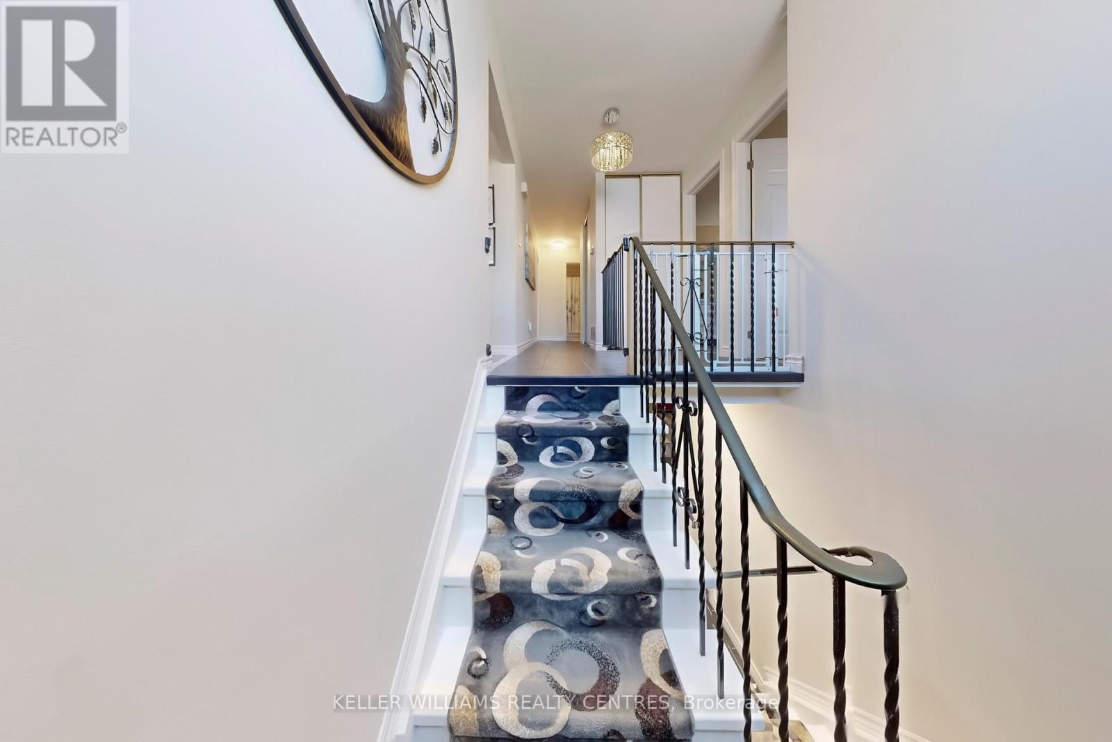 108 Armitage Drive, Newmarket, Ontario  L3Y 5L7 - Photo 21 - N12436147