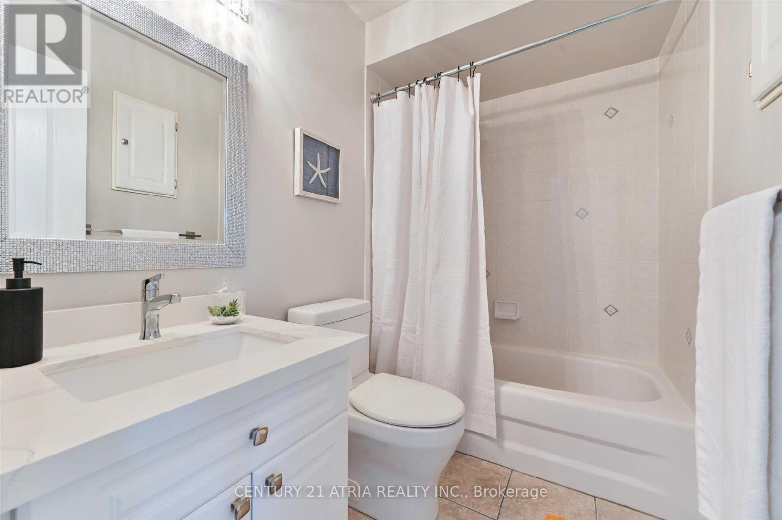85 Burnaby Drive, Georgina, Ontario  L4P 3Y8 - Photo 24 - N12436167