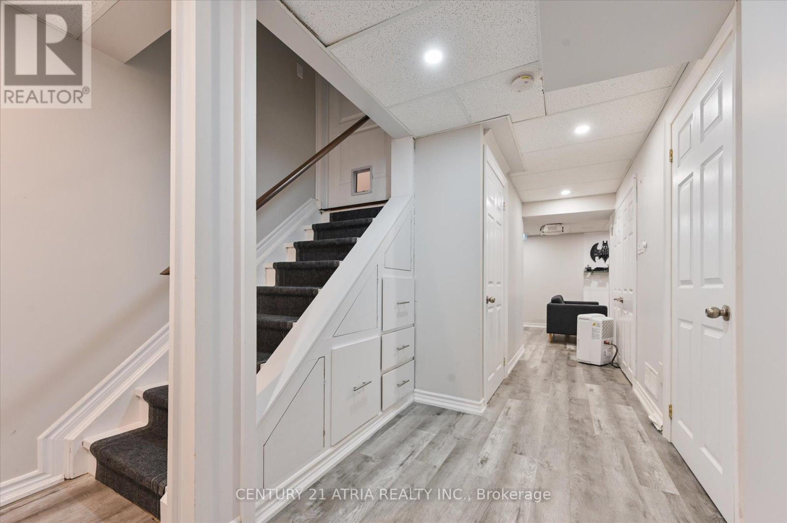 85 Burnaby Drive, Georgina, Ontario  L4P 3Y8 - Photo 25 - N12436167