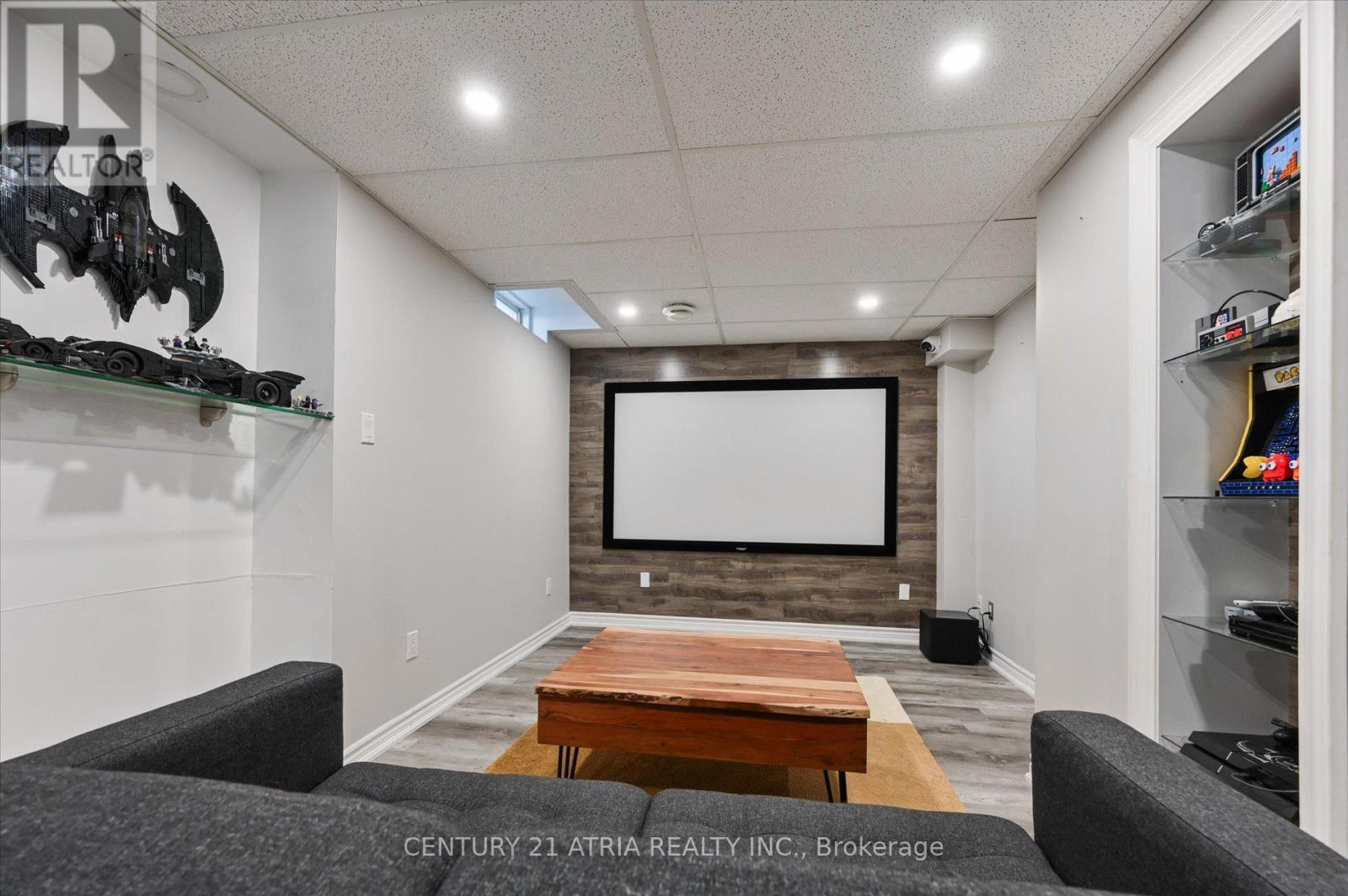 85 Burnaby Drive, Georgina, Ontario  L4P 3Y8 - Photo 26 - N12436167