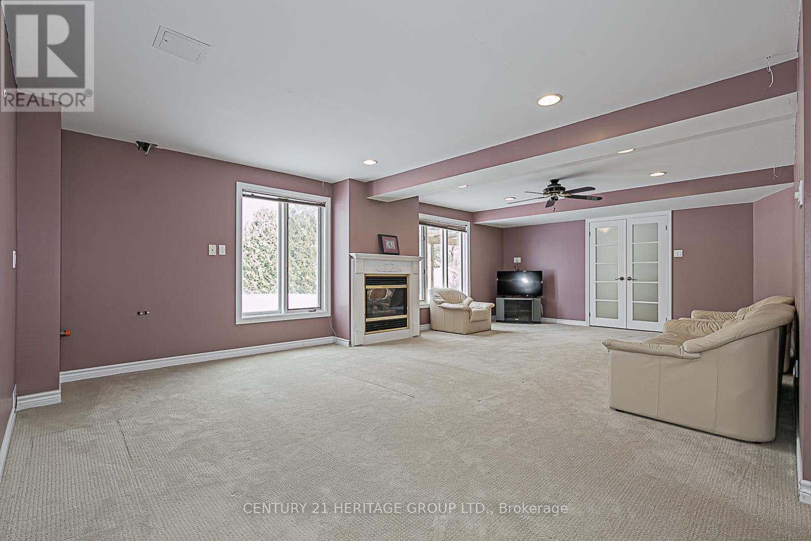 310 Chambers Crescent, Newmarket, Ontario  L3X 1T2 - Photo 25 - N12436180