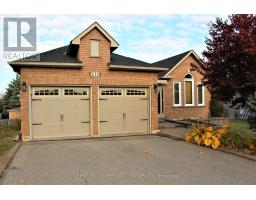 310 CHAMBERS CRESCENT, Newmarket, Ontario