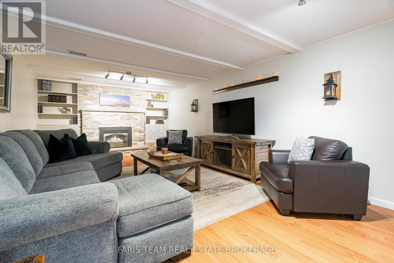 27 Ottaway Avenue, Barrie, Ontario  L4M 2W6 - Photo 24 - S12436143