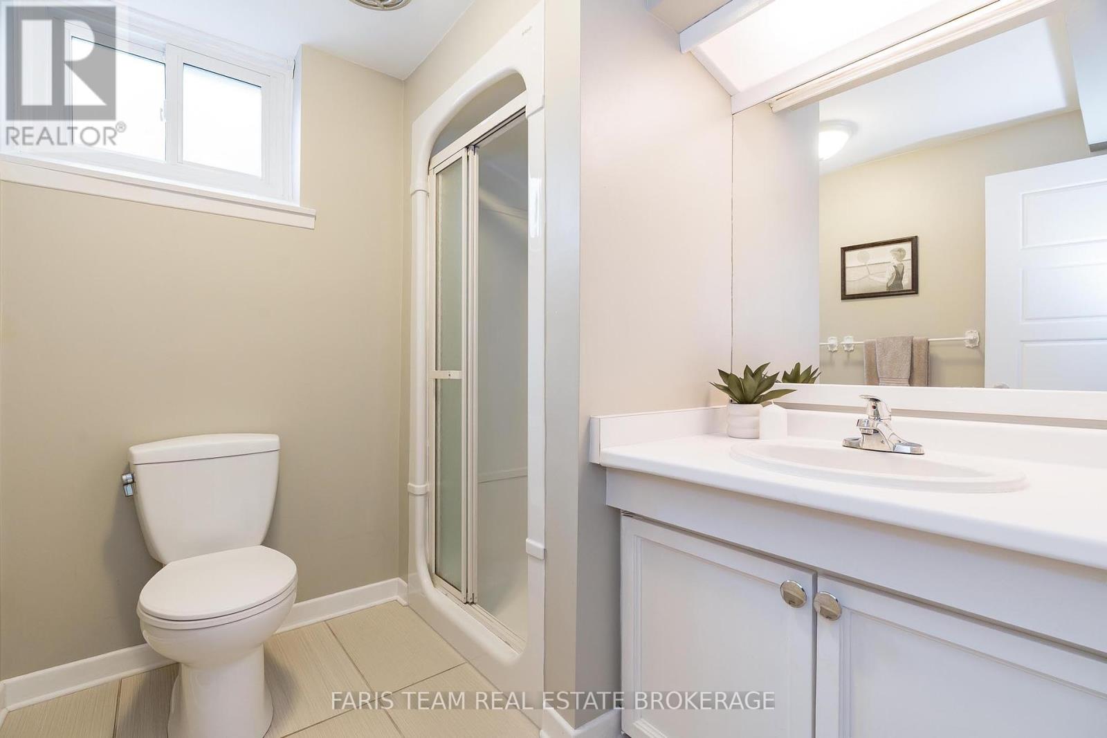 27 Ottaway Avenue, Barrie, Ontario  L4M 2W6 - Photo 29 - S12436143