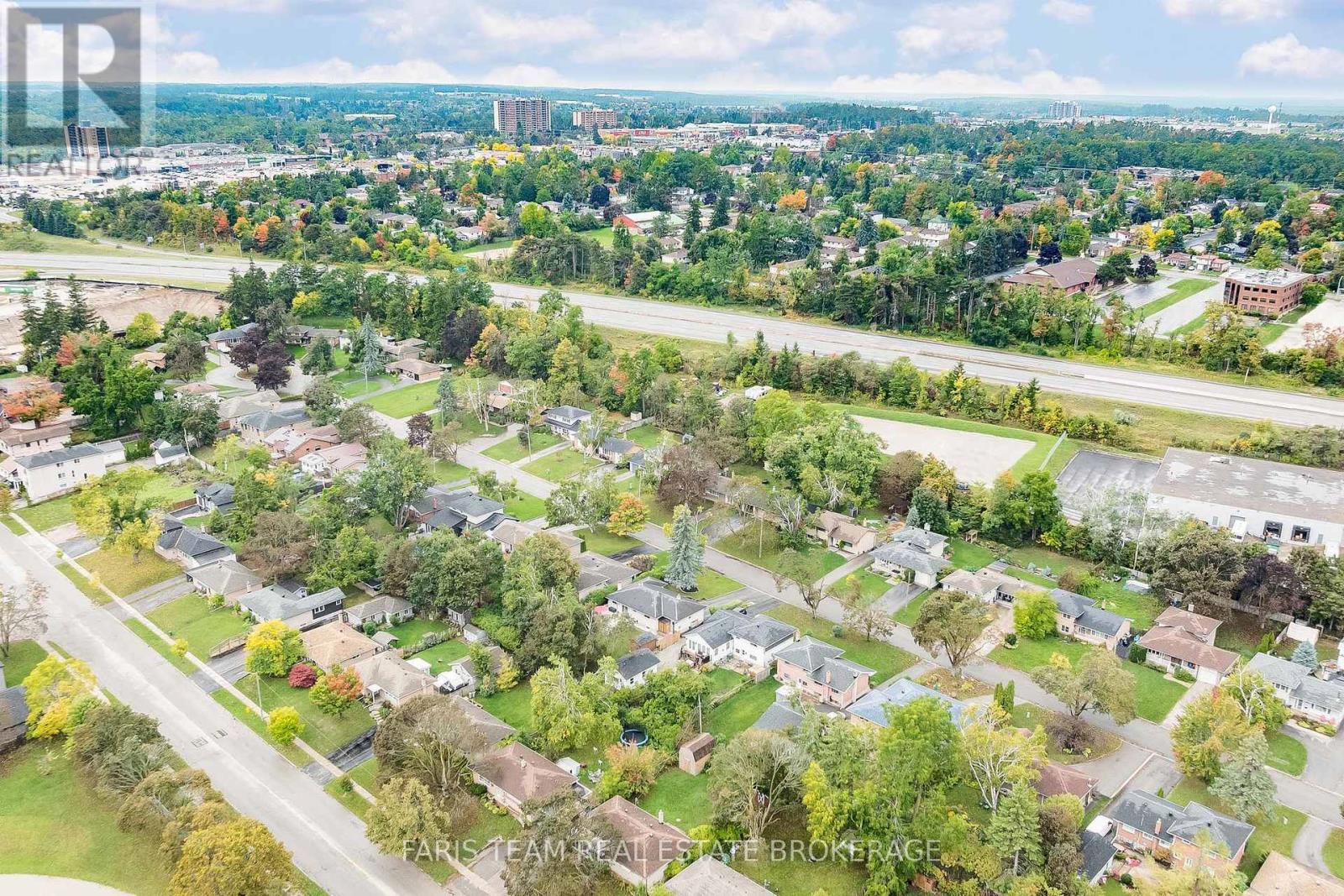 27 Ottaway Avenue, Barrie, Ontario  L4M 2W6 - Photo 42 - S12436143
