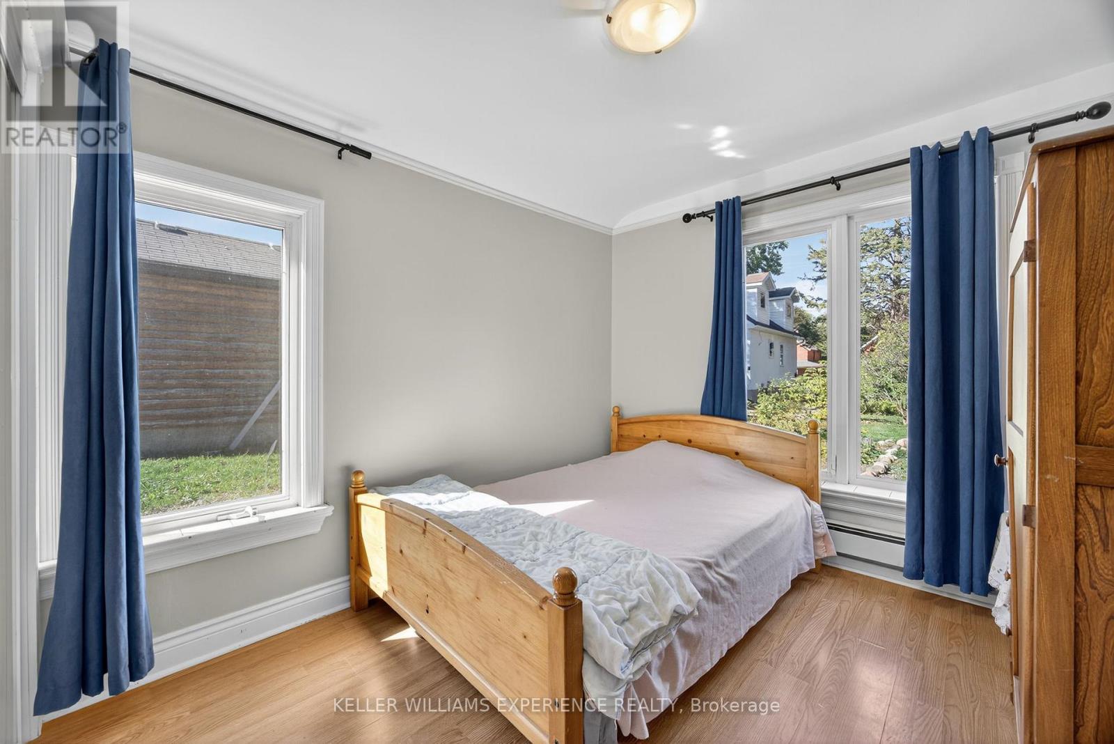 116 Burton Avenue, Barrie (Allandale), Ontario  L4N 2R8 - Photo 21 - S12436152