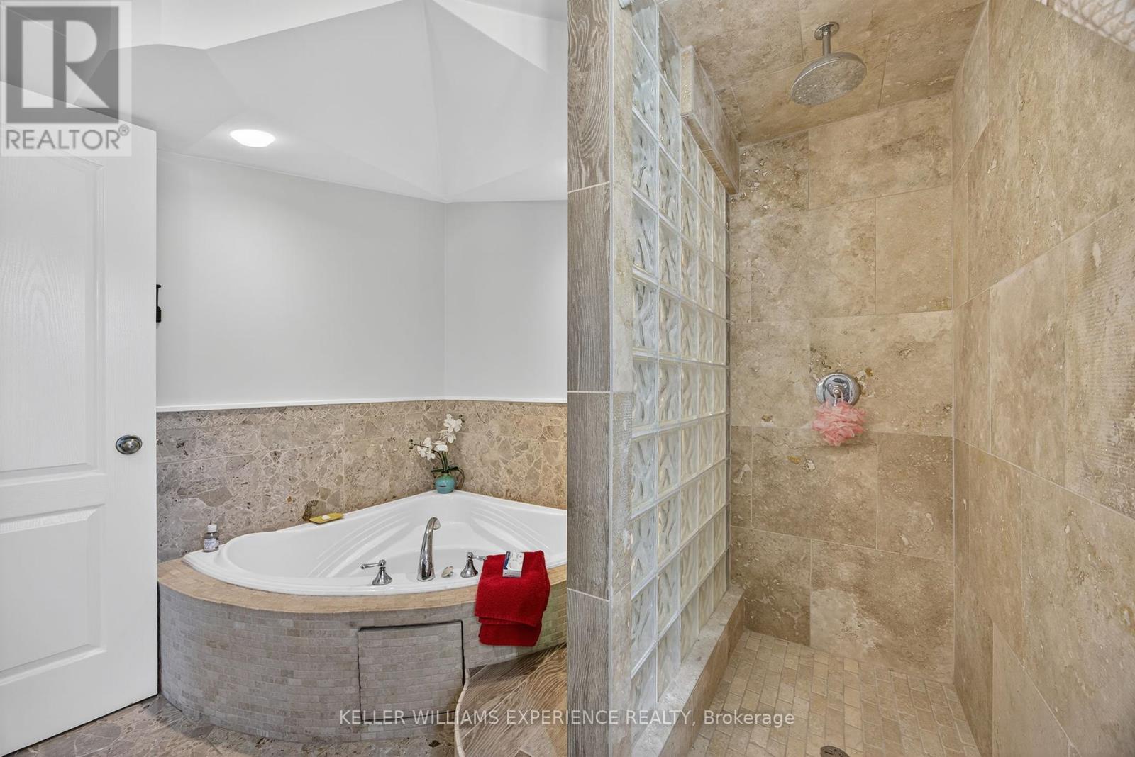 116 Burton Avenue, Barrie (Allandale), Ontario  L4N 2R8 - Photo 23 - S12436152
