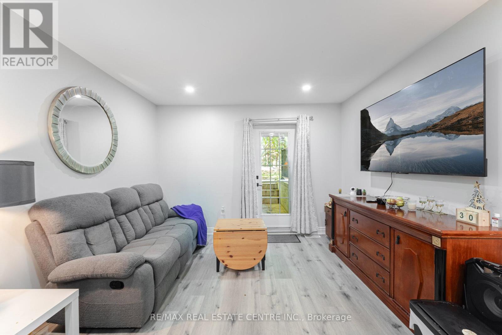 34 Windermere Court, Brampton, Ontario  L6X 2L6 - Photo 36 - W12436072