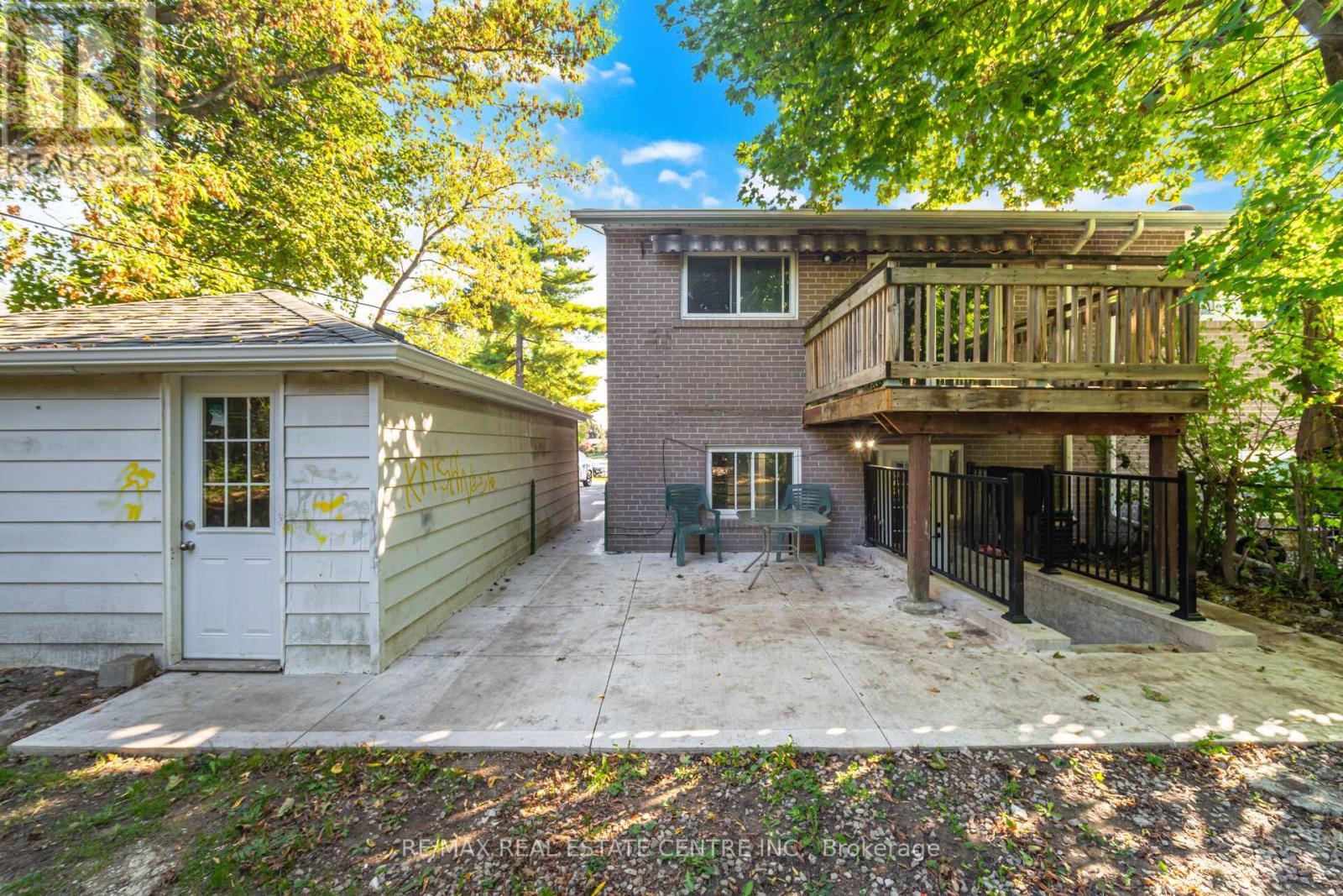 34 Windermere Court, Brampton, Ontario  L6X 2L6 - Photo 49 - W12436072