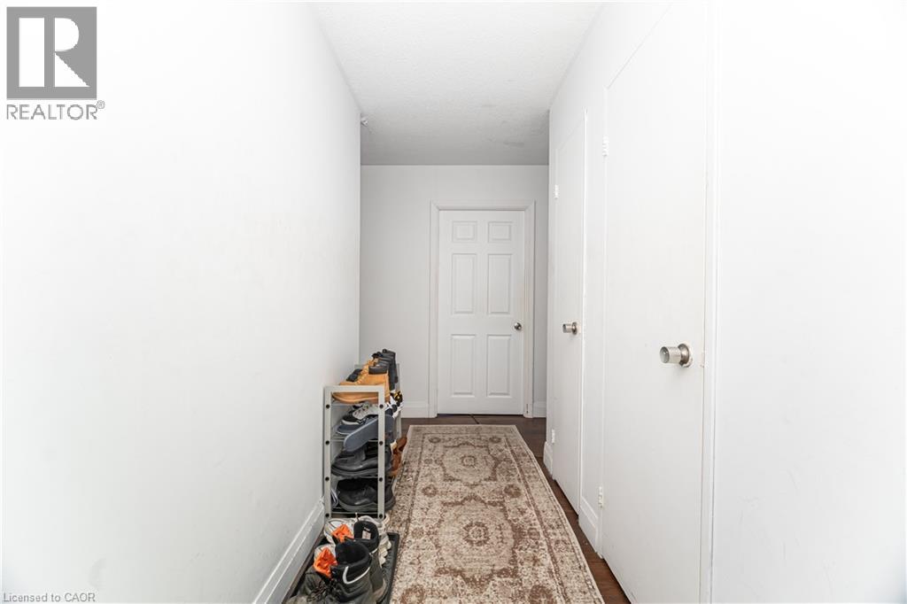 1580 Mississauga Valley Boulevard Unit# 1901, Mississauga, Ontario  L5A 3T8 - Photo 3 - 40774732