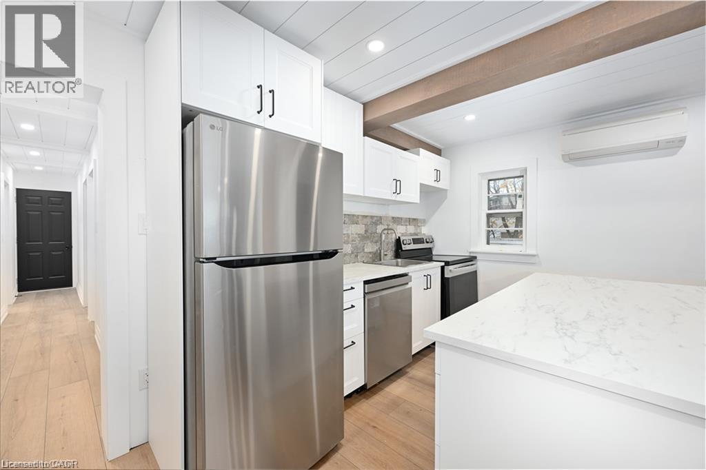 4968 King Street, Beamsville, Ontario  L0R 1B0 - Photo 6 - 40774527