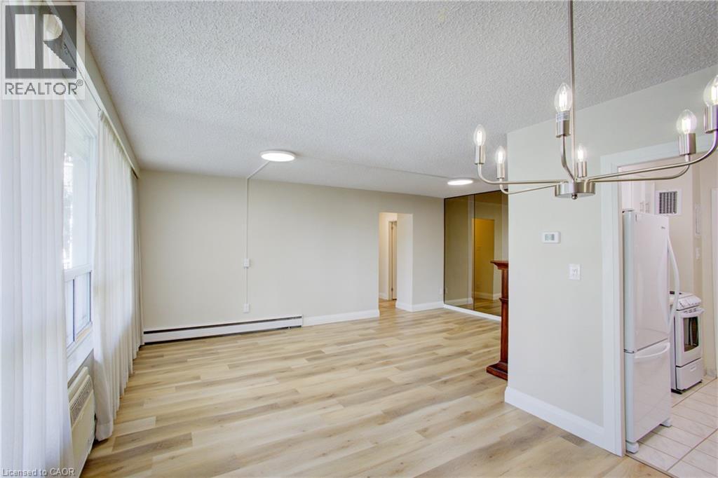 45 Westmount Road N Unit# 103, Waterloo, Ontario  N2L 2R3 - Photo 11 - 40753120