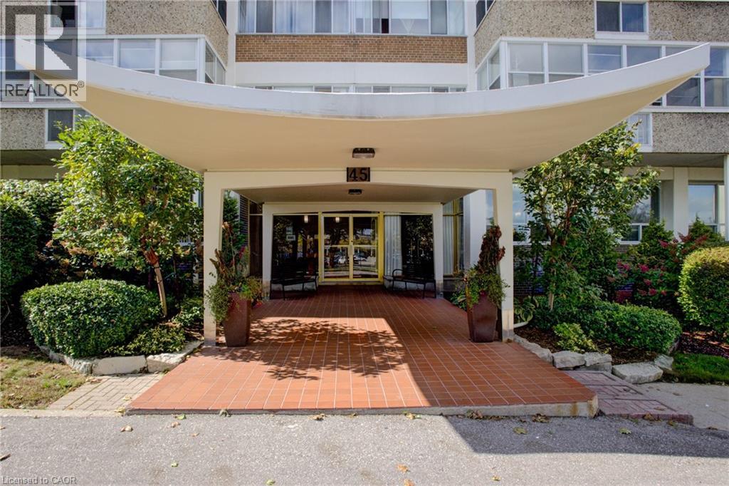 45 Westmount Road N Unit# 103, Waterloo, Ontario  N2L 2R3 - Photo 4 - 40753120
