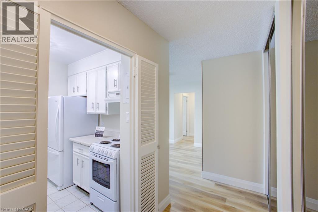 45 Westmount Road N Unit# 103, Waterloo, Ontario  N2L 2R3 - Photo 6 - 40753120