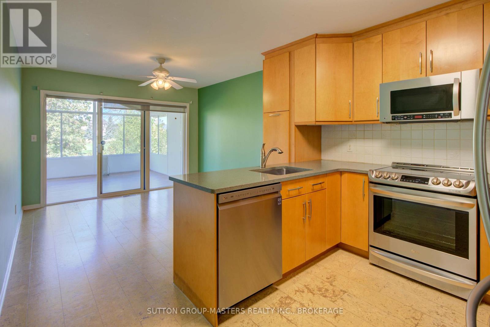 83 Abbey Dawn Drive, Loyalist, Ontario  K0H 1G0 - Photo 11 - X12436262