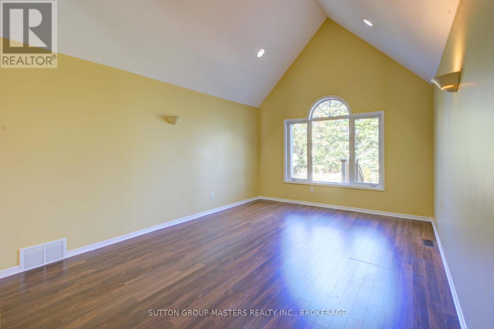 83 Abbey Dawn Drive, Loyalist, Ontario  K0H 1G0 - Photo 15 - X12436262