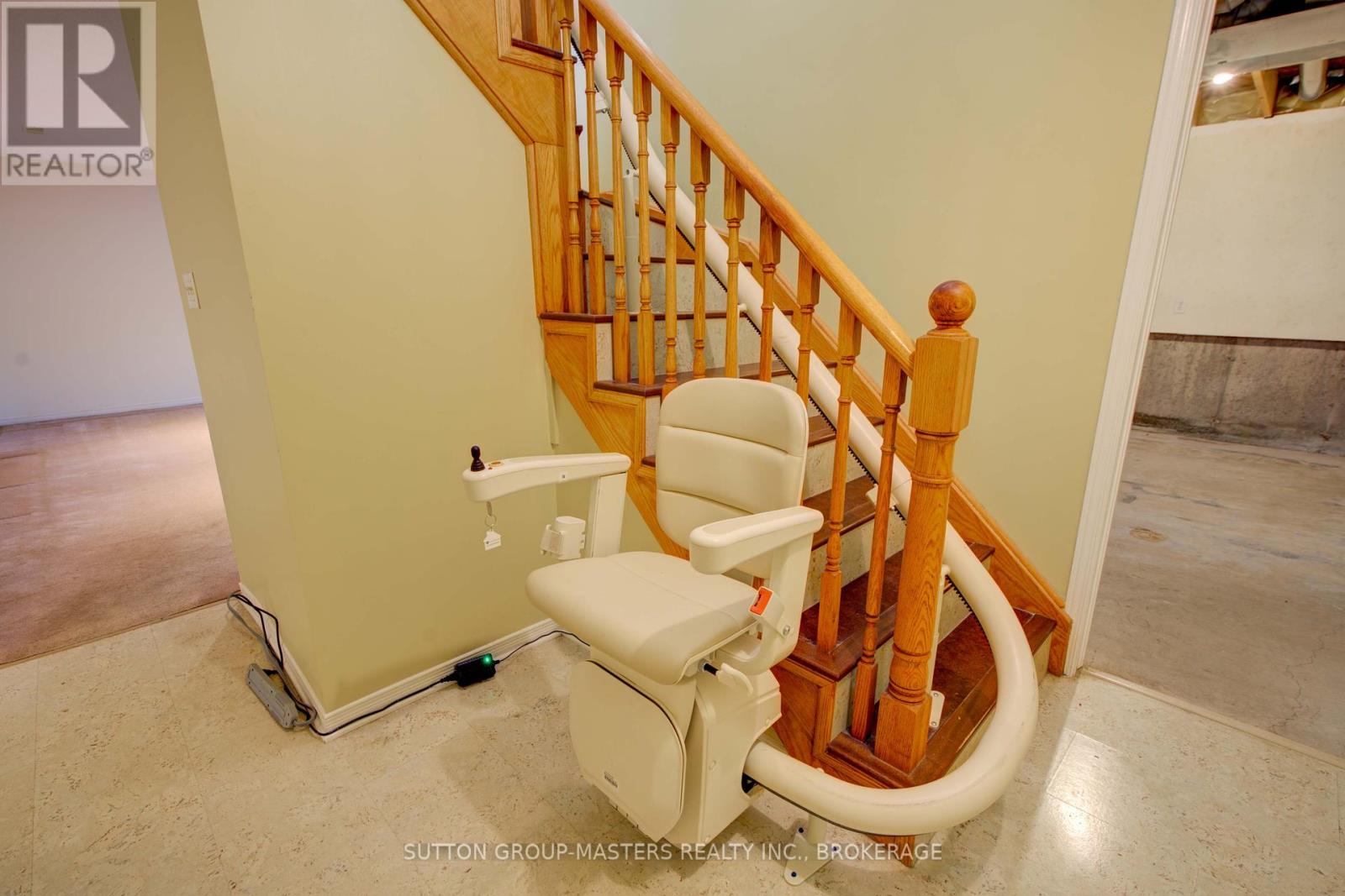 83 Abbey Dawn Drive, Loyalist, Ontario  K0H 1G0 - Photo 26 - X12436262