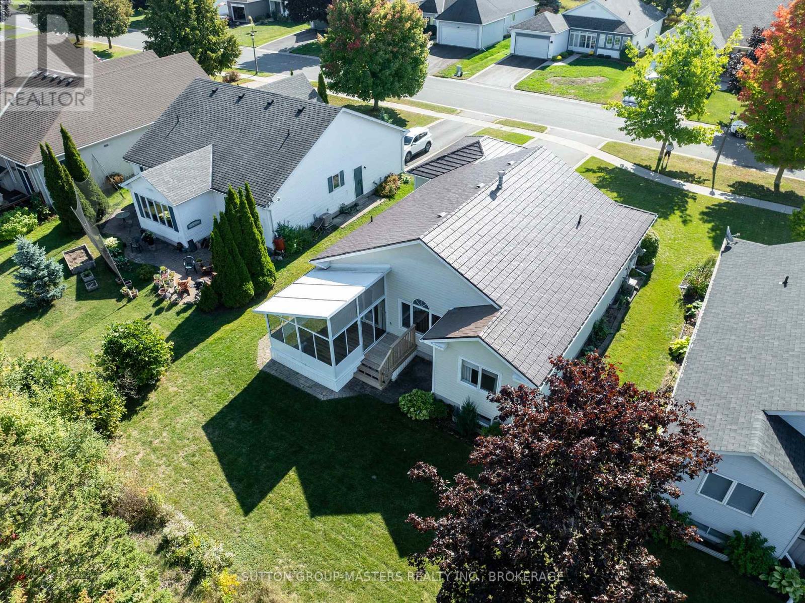 83 Abbey Dawn Drive, Loyalist, Ontario  K0H 1G0 - Photo 3 - X12436262