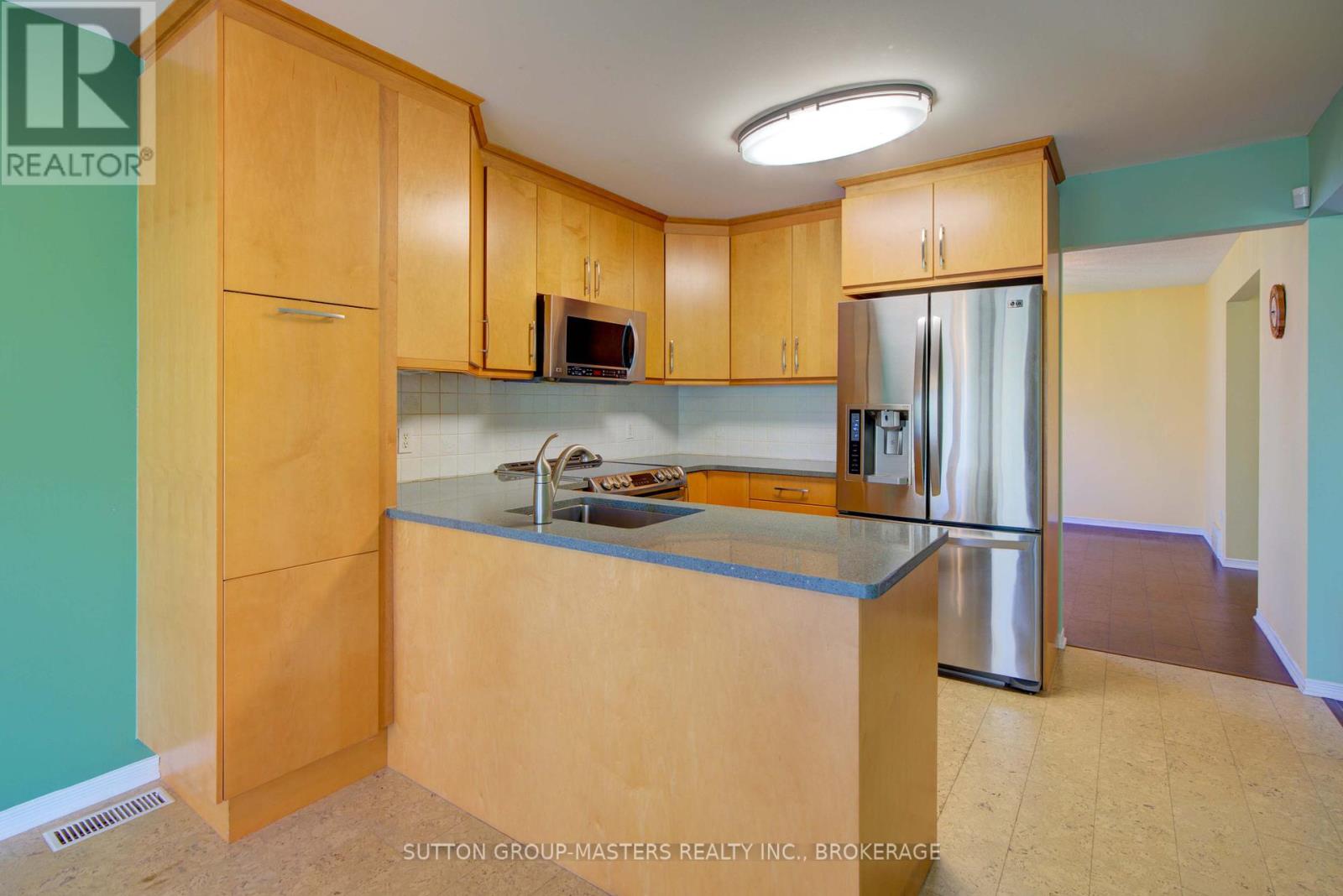 83 Abbey Dawn Drive, Loyalist, Ontario  K0H 1G0 - Photo 8 - X12436262