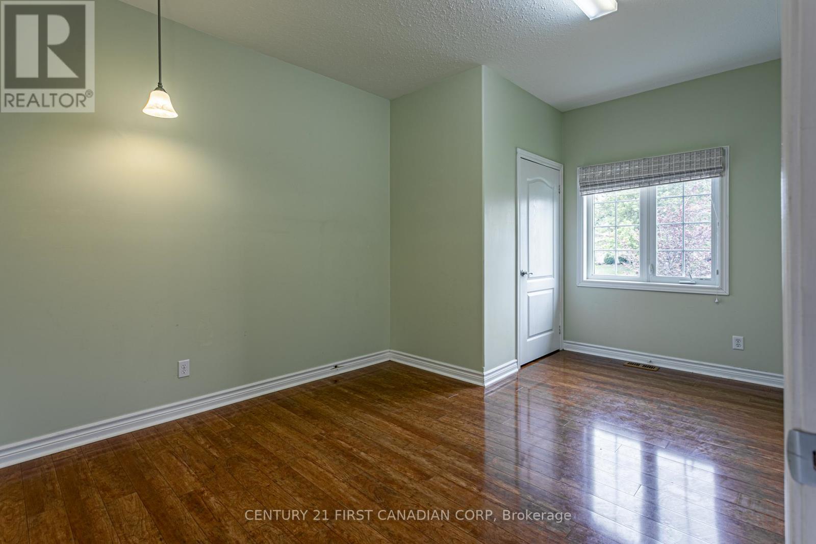 11507 Lagonda Way, Chatham-Kent, Ontario  N0P 1X0 - Photo 14 - X12436296