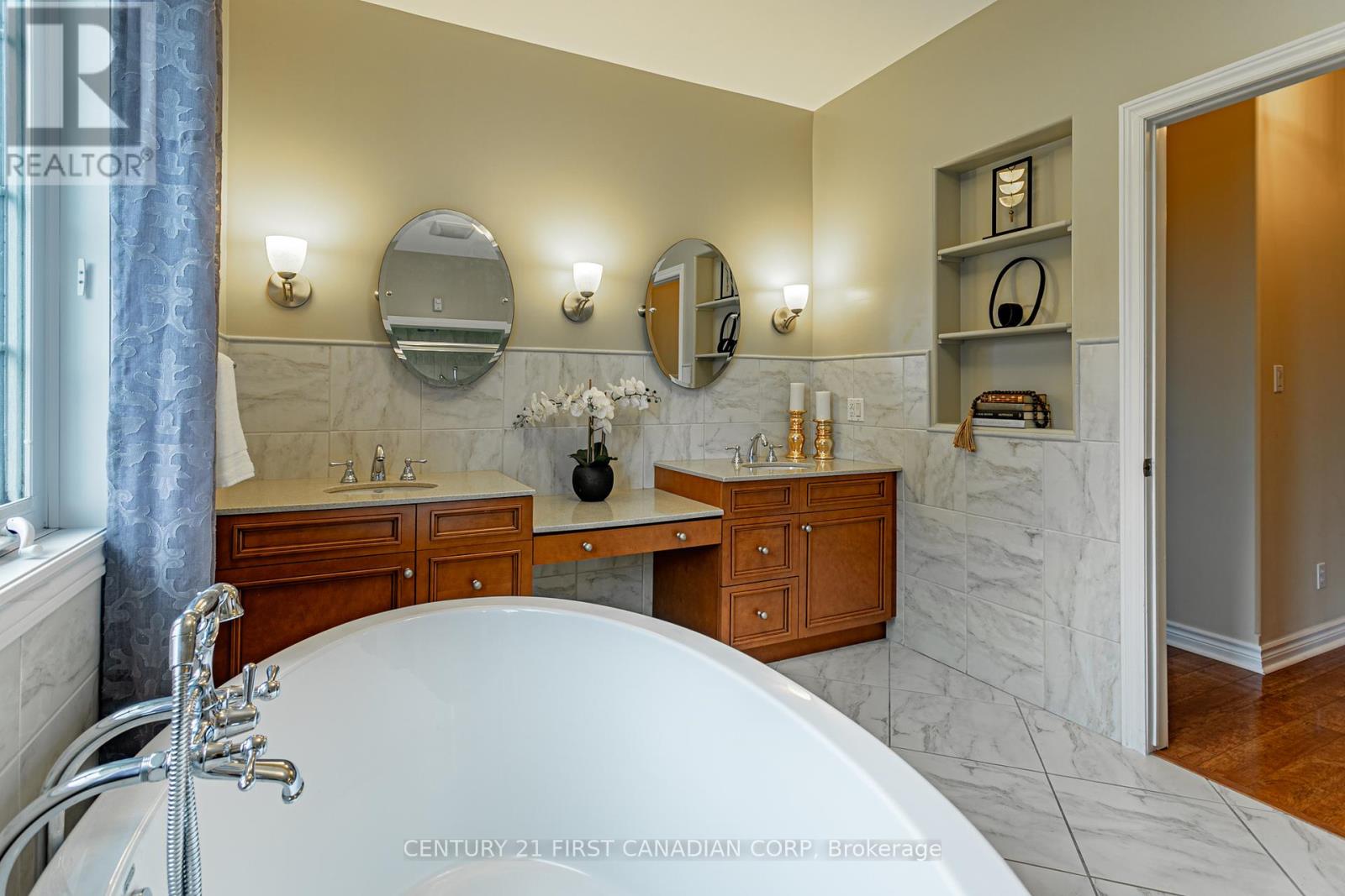 11507 Lagonda Way, Chatham-Kent, Ontario  N0P 1X0 - Photo 23 - X12436296