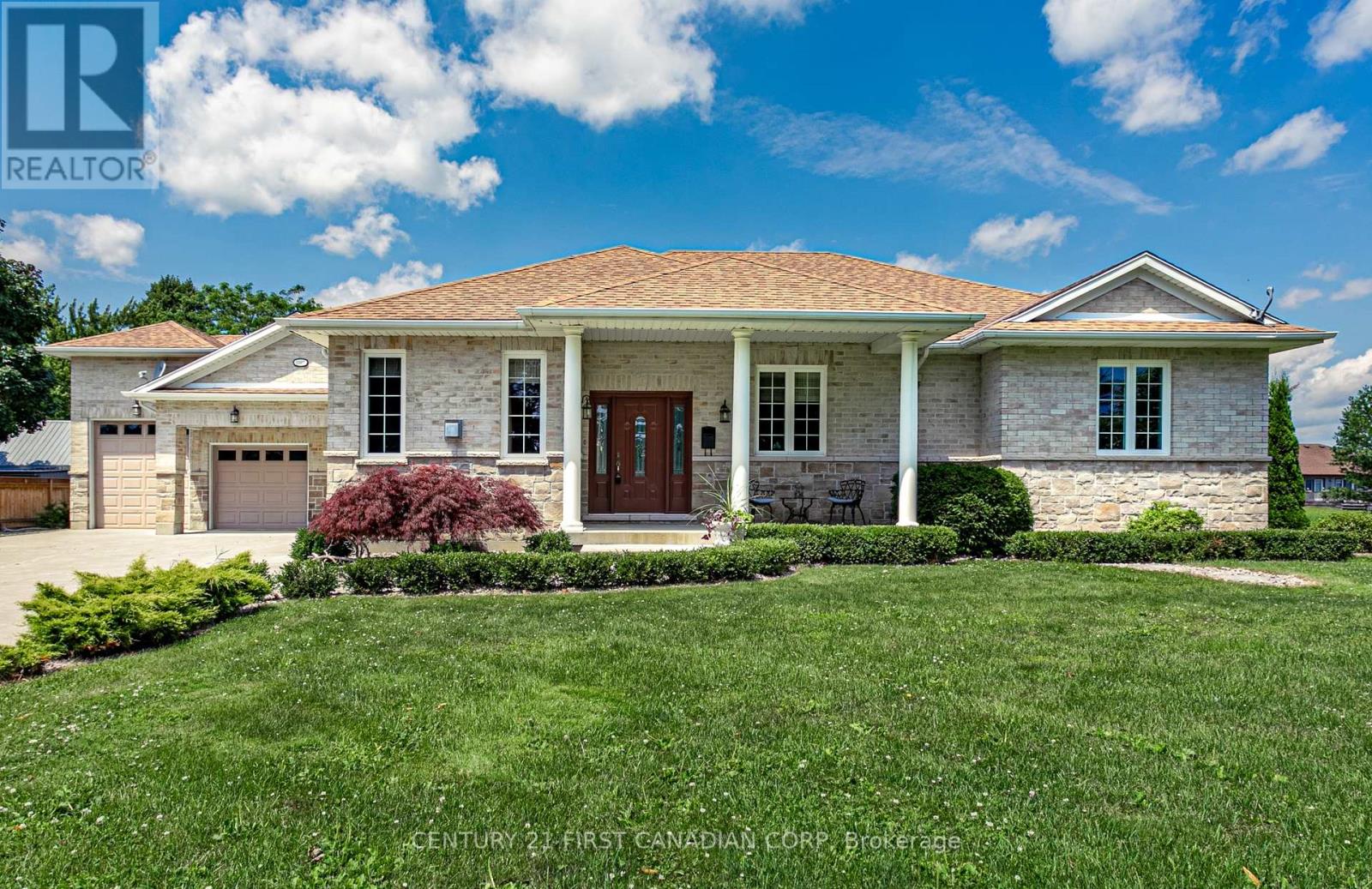11507 Lagonda Way, Chatham-Kent, Ontario  N0P 1X0 - Photo 3 - X12436296