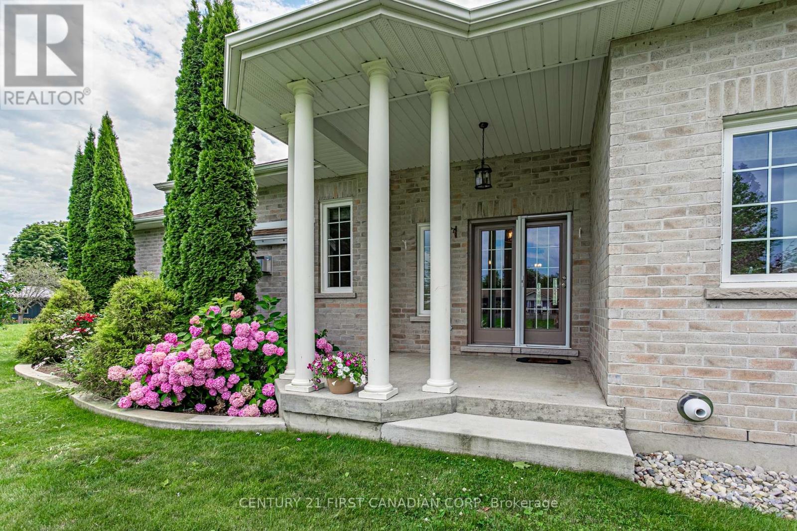 11507 Lagonda Way, Chatham-Kent, Ontario  N0P 1X0 - Photo 34 - X12436296