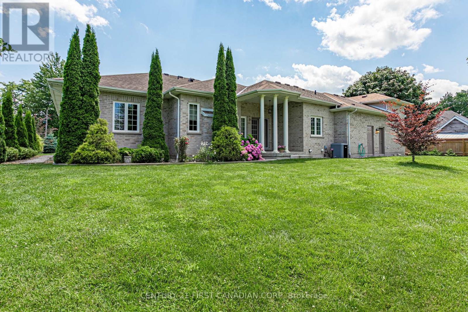 11507 Lagonda Way, Chatham-Kent, Ontario  N0P 1X0 - Photo 38 - X12436296