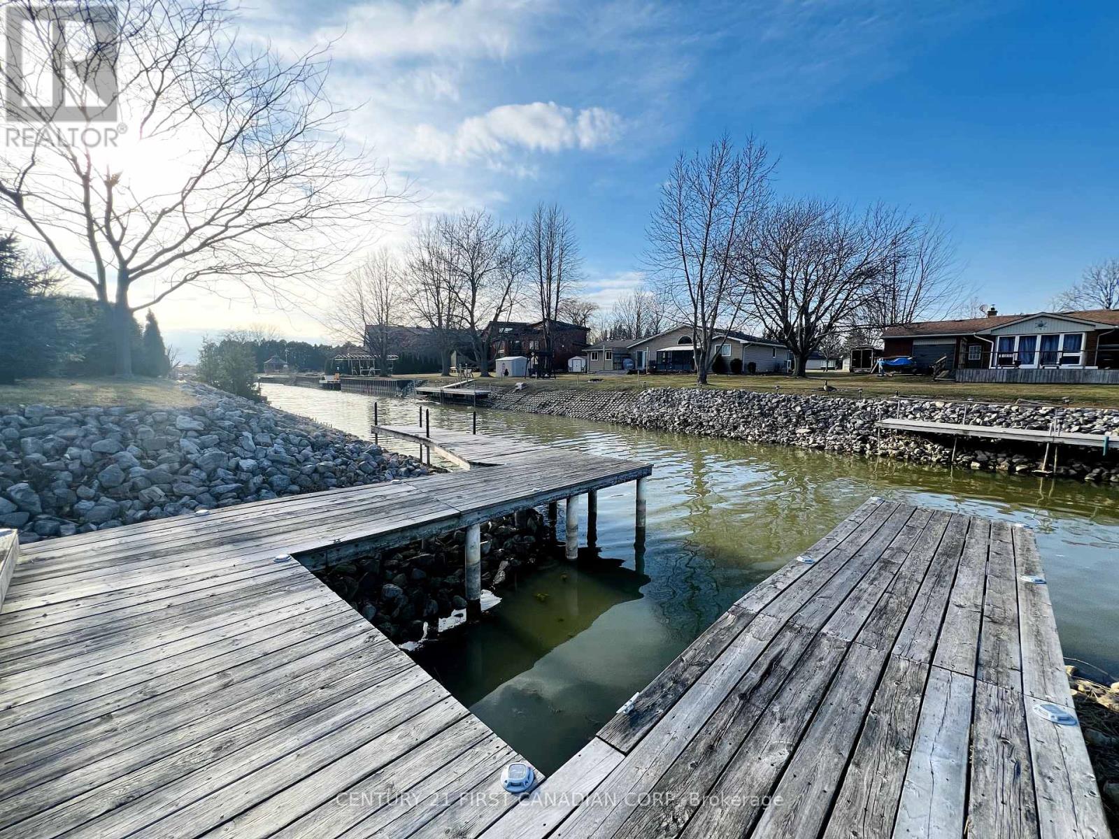 11507 Lagonda Way, Chatham-Kent, Ontario  N0P 1X0 - Photo 42 - X12436296