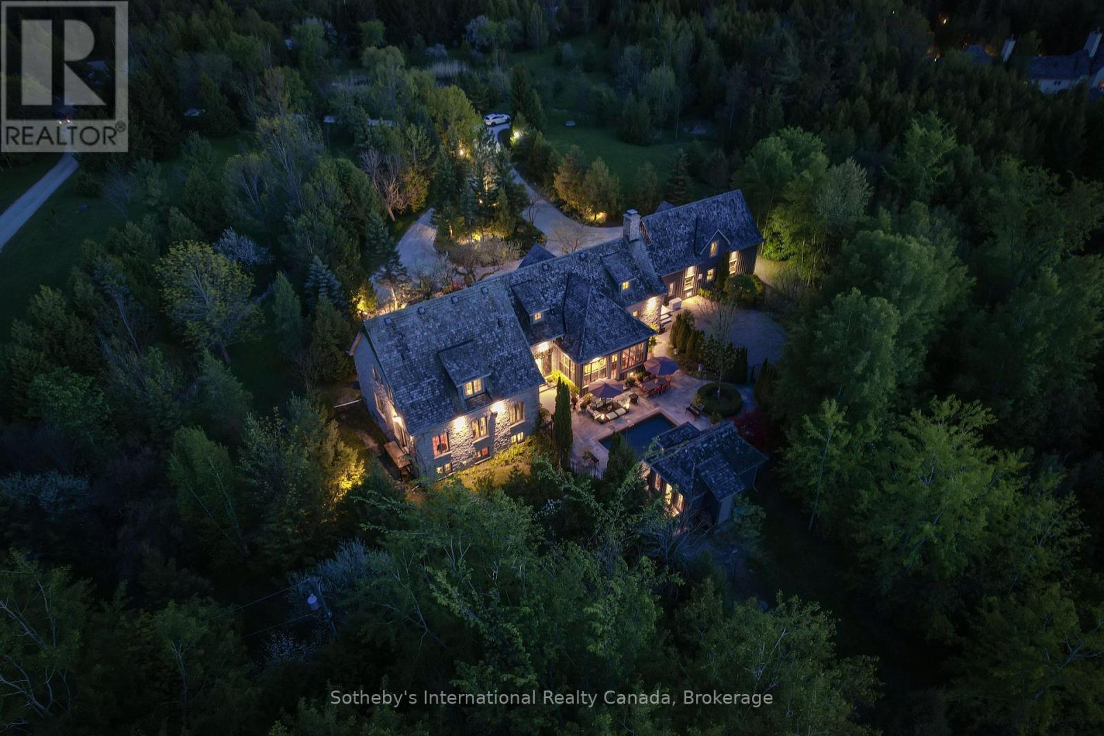 828327 Grey Road 40, Blue Mountains, Ontario  N0H 1J0 - Photo 6 - X12436299