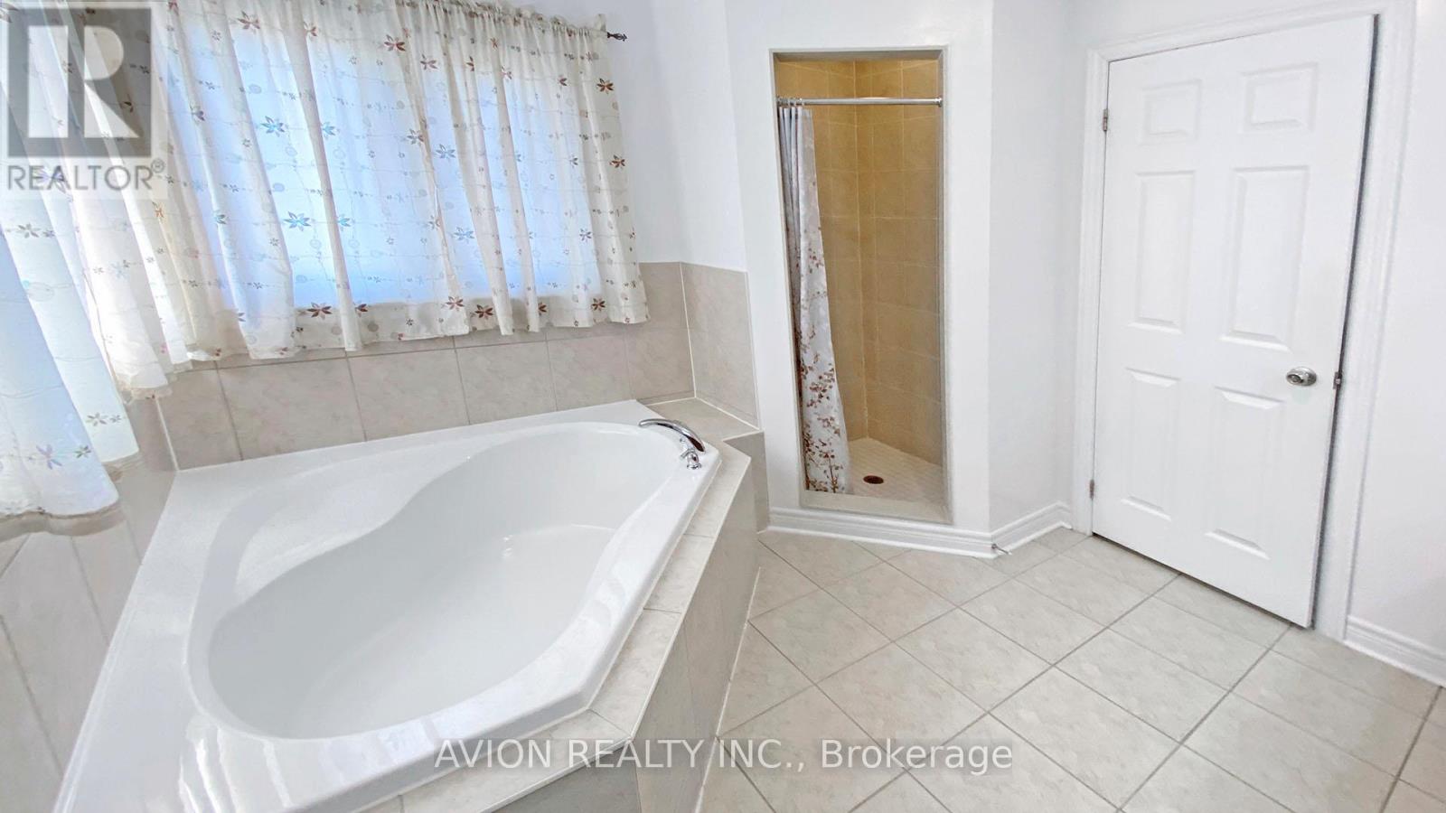 5173 Churchill Meadows Boulevard, Mississauga, Ontario  L5M 8B7 - Photo 22 - W12436119
