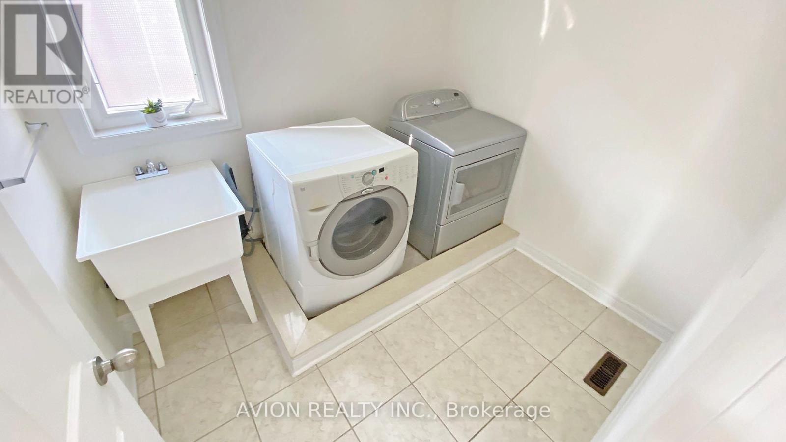 5173 Churchill Meadows Boulevard, Mississauga, Ontario  L5M 8B7 - Photo 24 - W12436119