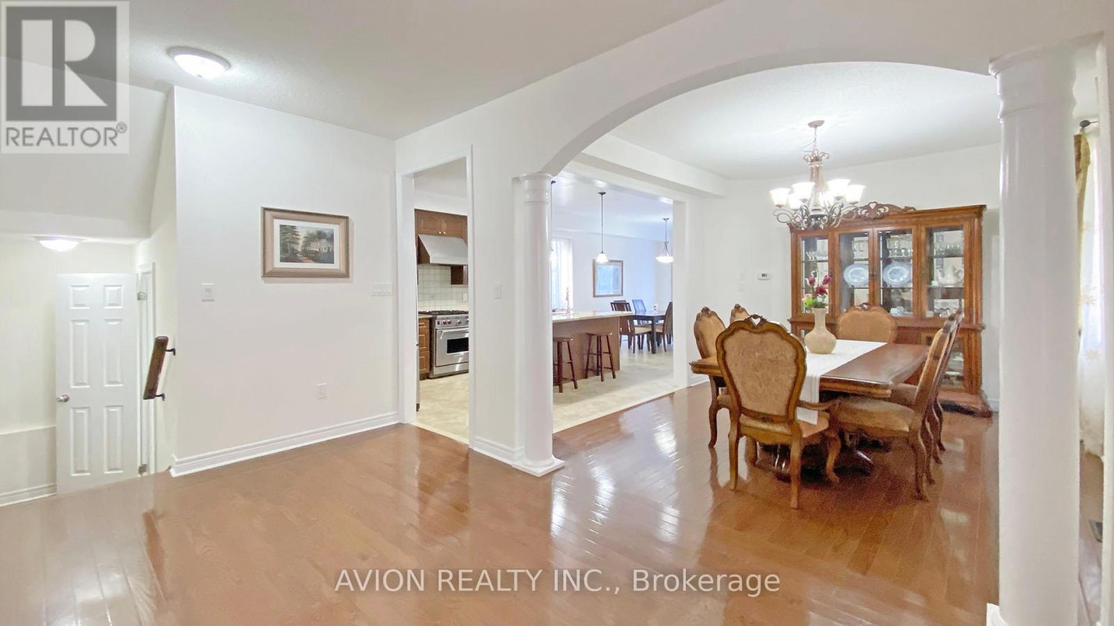 5173 Churchill Meadows Boulevard, Mississauga, Ontario  L5M 8B7 - Photo 8 - W12436119