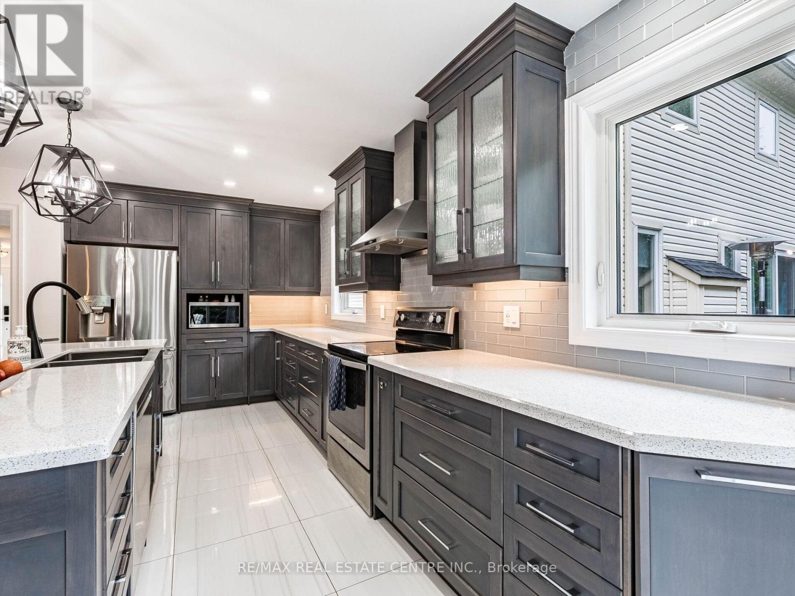 42 Somerville Road, Halton Hills, Ontario  L7J 3A1 - Photo 17 - W12436141