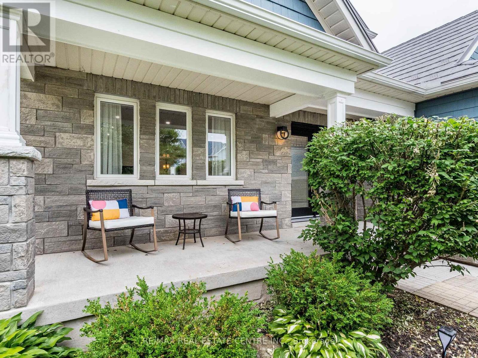42 Somerville Road, Halton Hills, Ontario  L7J 3A1 - Photo 6 - W12436141