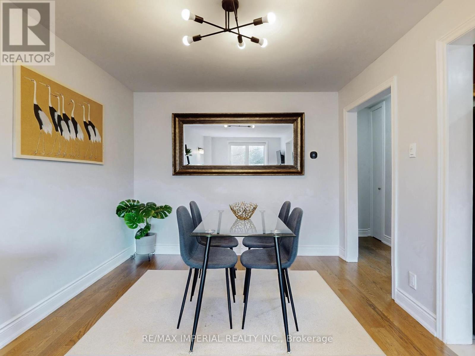 598 Ridelle Avenue, Toronto, Ontario  M6B 1K9 - Photo 15 - W12436146