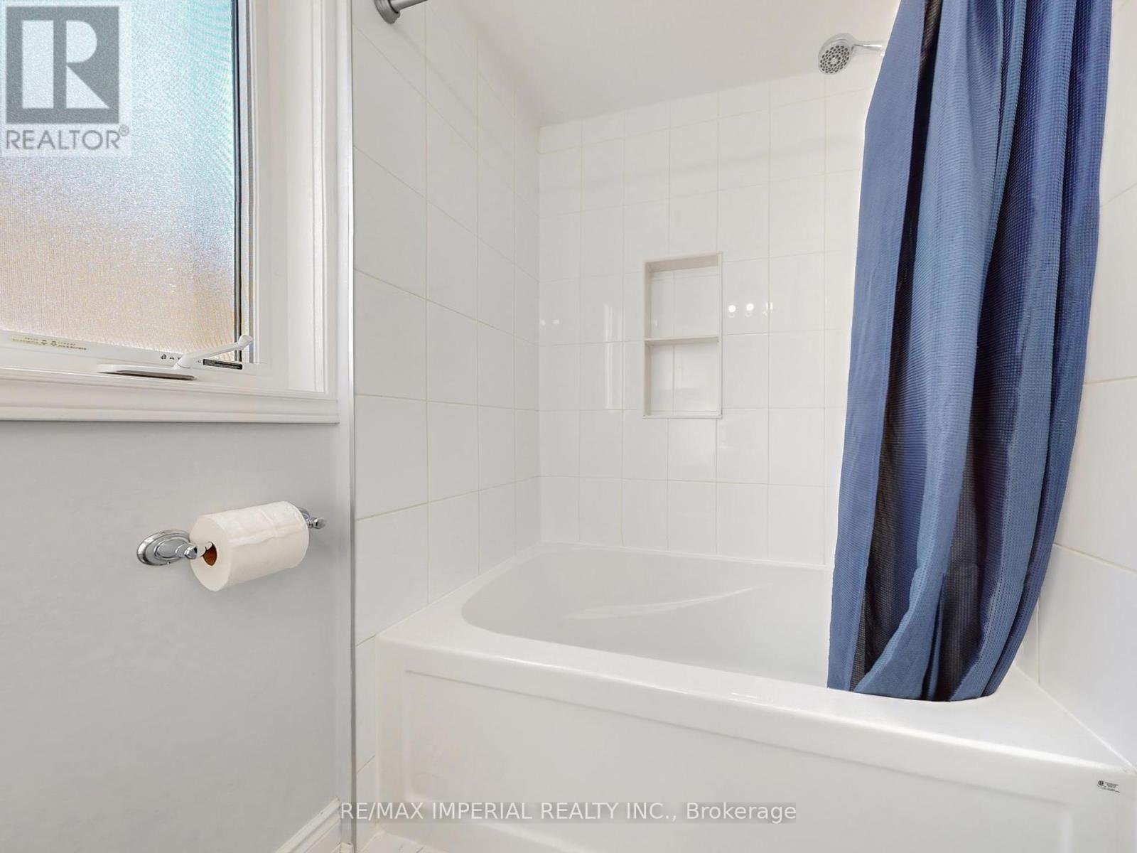 598 Ridelle Avenue, Toronto, Ontario  M6B 1K9 - Photo 25 - W12436146