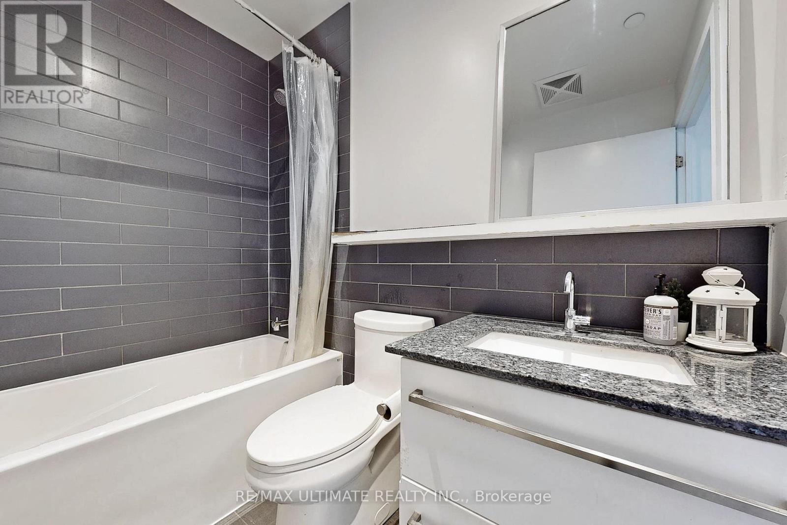 705 - 160 Flemington Road, Toronto, Ontario  M6A 0A9 - Photo 20 - W12436188