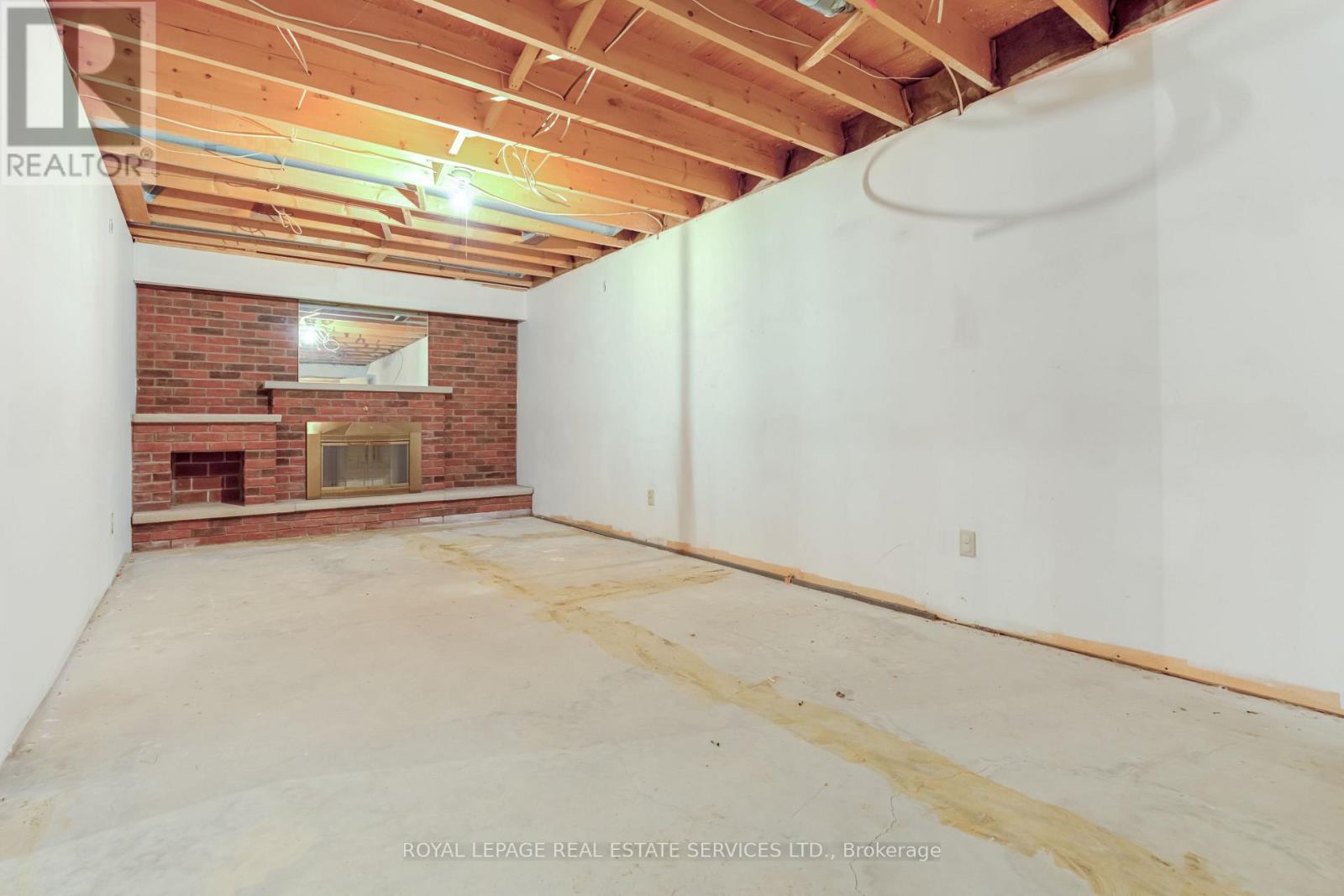 716 Cameron Court, Mississauga, Ontario  L5C 3B9 - Photo 28 - W12436194